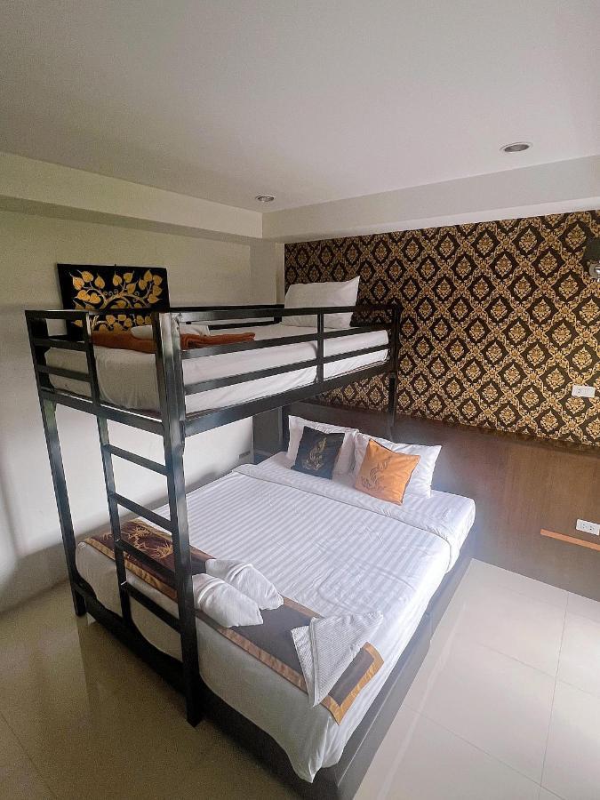 Adamaz House Hotel Банкок Екстериор снимка